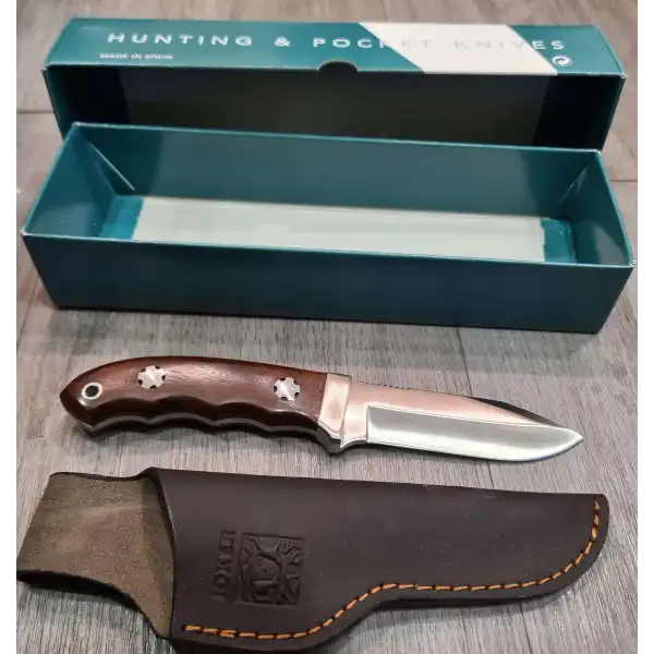 Poignard couteau de chasse dans son coffret avec son étui