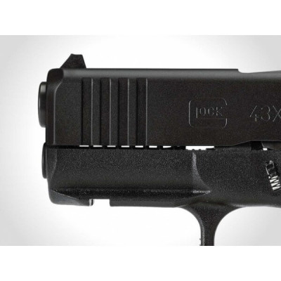 Pistolet Glock 43X Noir avec rail – compact et polyvalent