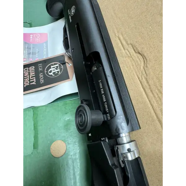 SEMI-AUTOMATIQUE EGE ARMS EG12 SYNTHE – CANON 71 CM + CASQUETTE BROWNING DIGI CAMO