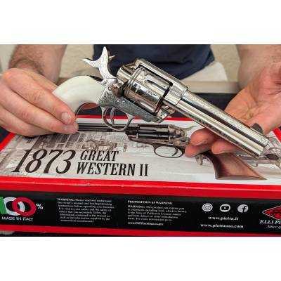 REVOLVER PIETTA 1873 SINGLE ACTION ARMY
Série Limitée « Texas Ranger » / Chuck Norris — Cal. .357 Magnum — Canon 4" 3/4